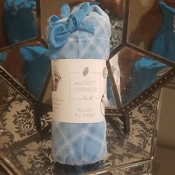 🔥 4/$20 Plush PJ Pants Small 4-6 - Picture 1 of 8